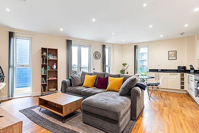 2 Bedroom Flat To Rent In Hatton Road, Cosgrave House, Ealing Road, London, HA0