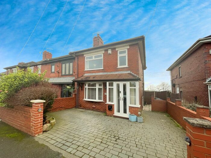 2 Bedroom Town House For Sale In Bemersley Road, Ball Green, Stoke-On-Trent, ST6