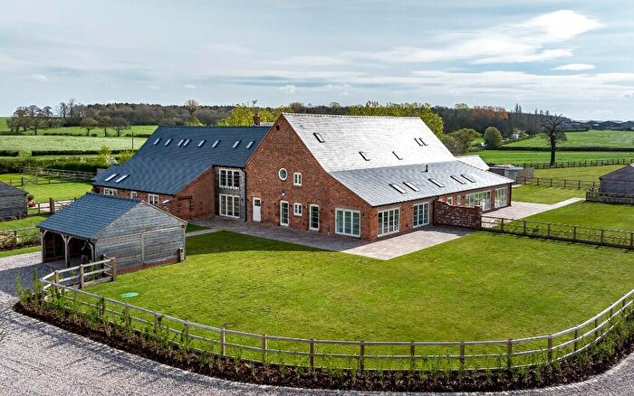 6 Bedroom Barn Conversion For Sale In Wrexham Road, CW6