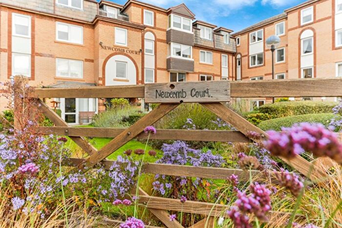 2 Bedroom Retirement Property For Sale In Newcomb Court, Stamford, PE9