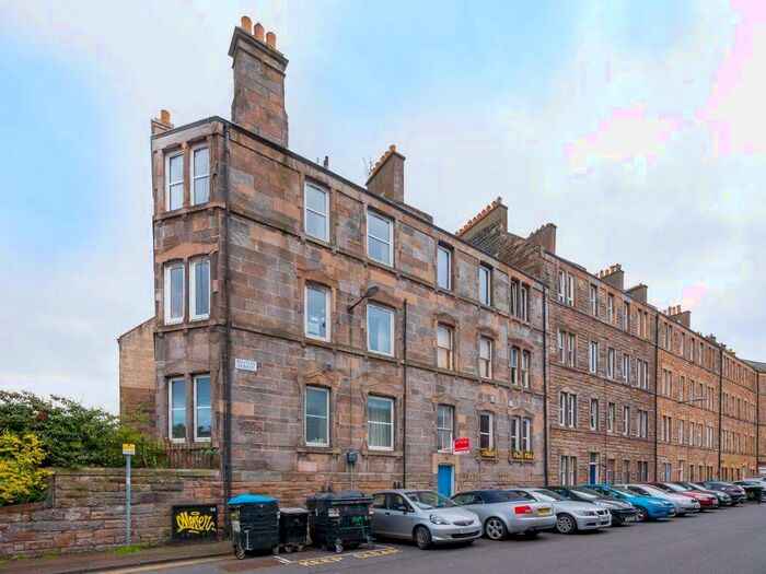 1 Bedroom Flat To Rent In Milton Street, Abbeyhill, EH8
