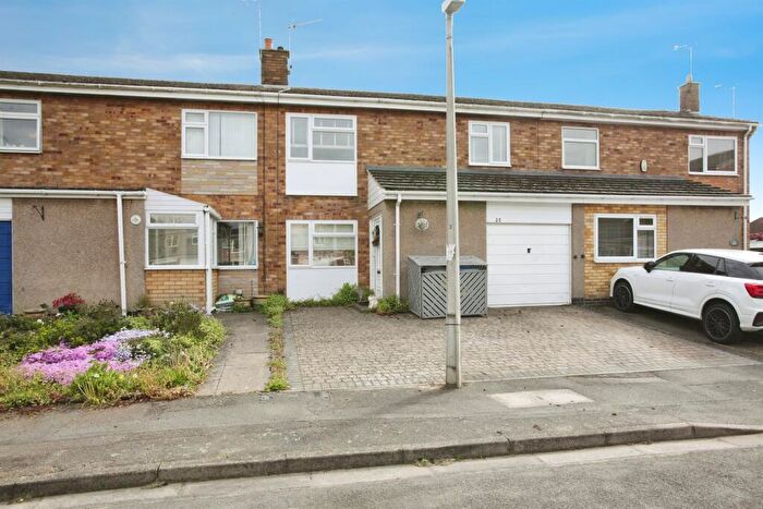3 Bedroom Terraced House For Sale In Hoskyn Close, Rugby, CV21