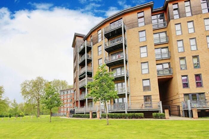 1 Bedroom Property To Rent In Lockwood House, London, E5