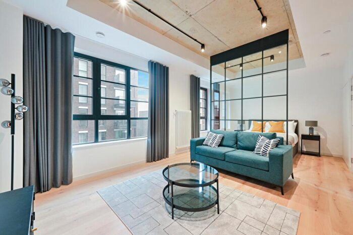 Apartment For Sale In Douglass Tower, Goodluck Hope, London, E14
