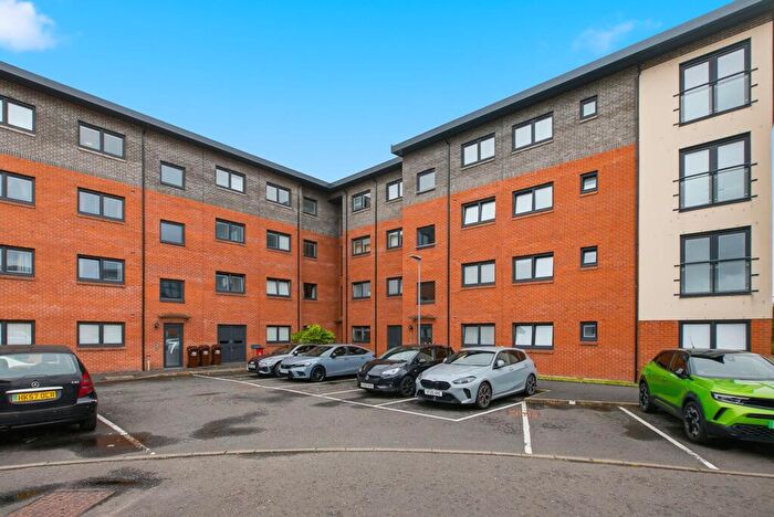 1 Bedroom Flat For Sale In Mulberry Crescent, Renfrew, PA4