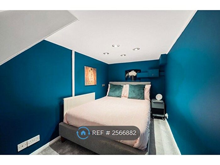 1 Bedroom Flat To Rent In Moreton Road, South Croydon, CR2