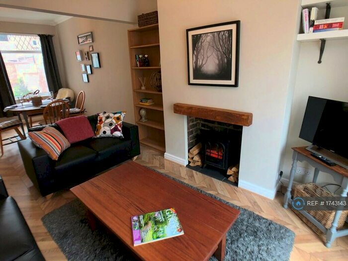 2 Bedroom Terraced House To Rent In Thoresby Street, Hull, HU5