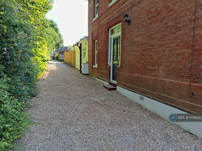 2 Bedroom Semi-Detached House To Rent In Sandbanks Road, Poole, BH14