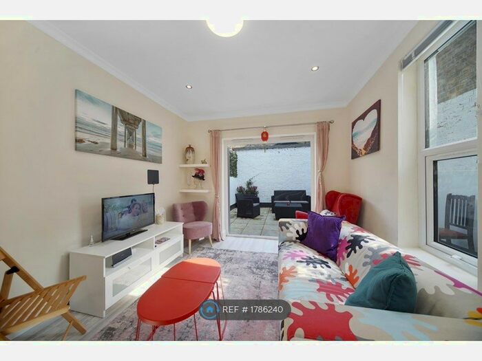 6 Bedroom Terraced House To Rent In Kilkie Street, London, SW6