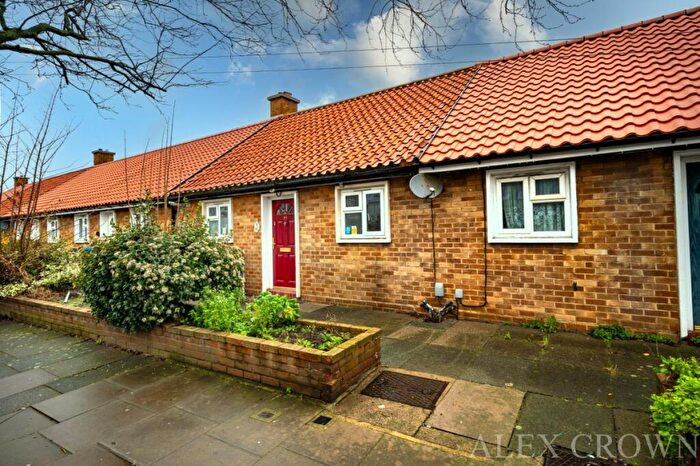 1 Bedroom Terraced House To Rent In Claremont Street, Edmonton, N18