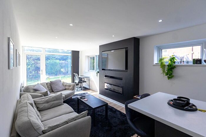 1 Bedroom Flat To Rent In Old Vicarage Lane, Hartford, CW8
