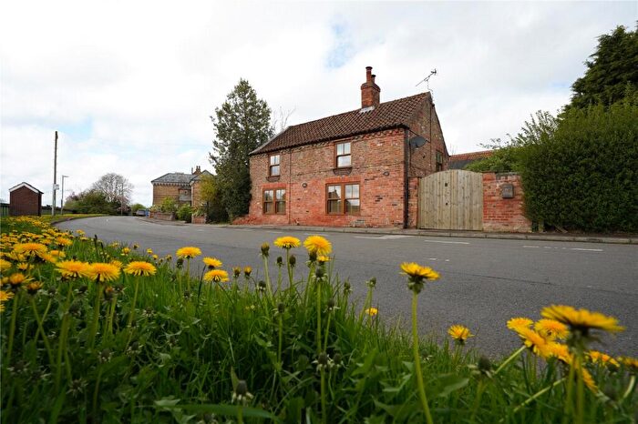 3 Bedroom Detached House For Sale In Canal Lane, West Stockwith, Doncaster, DN10