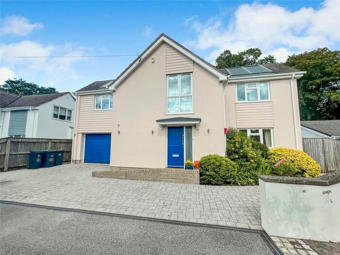 4 Bedroom Detached House To Rent In Wimborne Road, Wimborne, Dorset, BH21