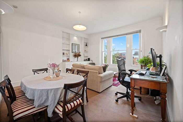 1 Bedroom Flat For Sale In Belsize Avenue, Belsize Park, NW3