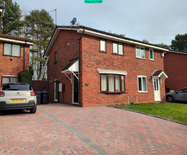 2 Bedroom Semi-Detached House To Rent In Raddlebarn Farm Drive, Birmingham, B29