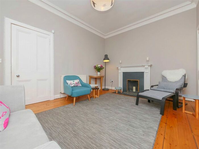 2 Bedroom Flat To Rent In Canon Street, Edinburgh, EH3