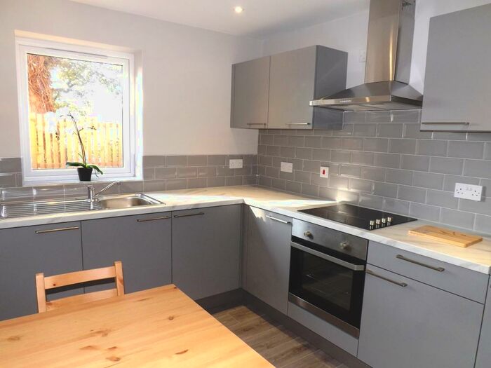 2 Bedroom Apartment To Rent In The Croft, Hibberd Road, S6