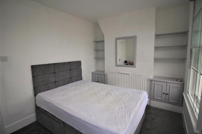 Studio To Rent In Long Lane, London EC1A