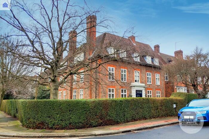 3 Bedroom Flat To Rent In Rotherwick Road, Golders Green, NW11