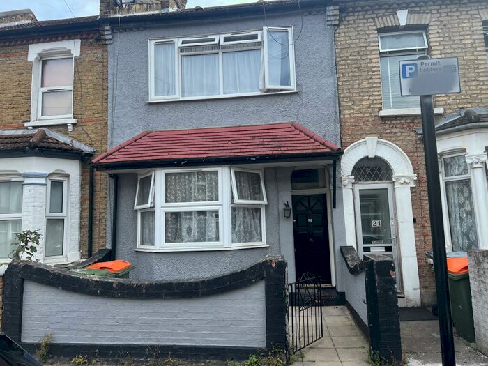 2 Bedroom Terraced House For Sale In Abbots Road, London, E6