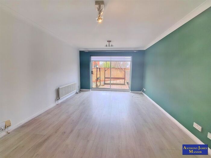 2 Bedroom Property To Rent In Percheron Close, Isleworth, TW7