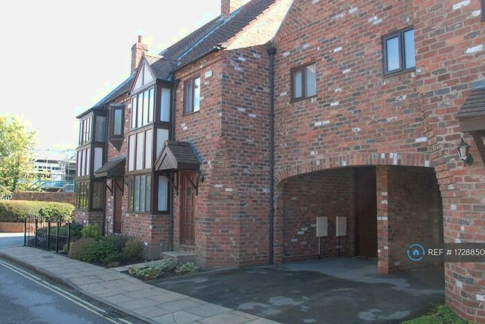 3 Bedroom Semi-Detached House To Rent In Friars Lane, Beverley, HU17