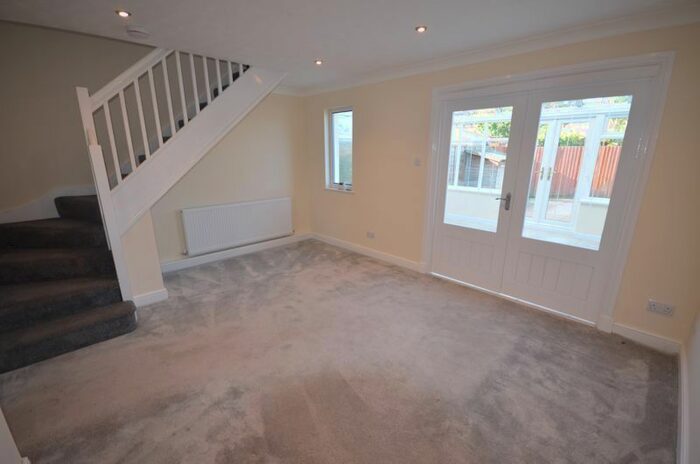 2 Bedroom Mews House To Rent In Oak Close, Rishton, Blackburn, BB1