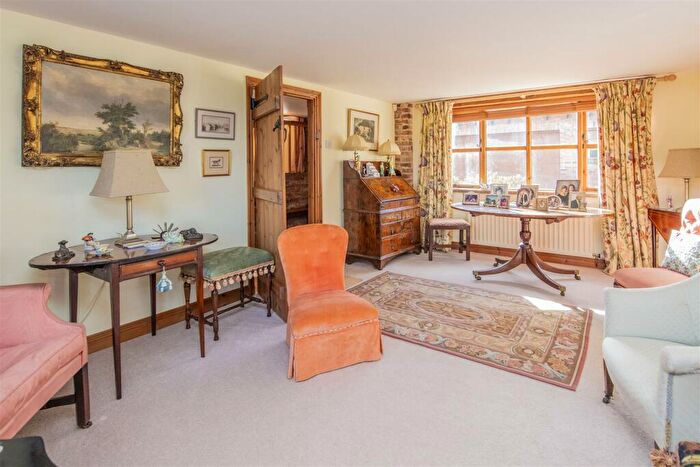 3 Bedroom Barn Conversion For Sale In Hall Lane, Welford, Northampton, NN6