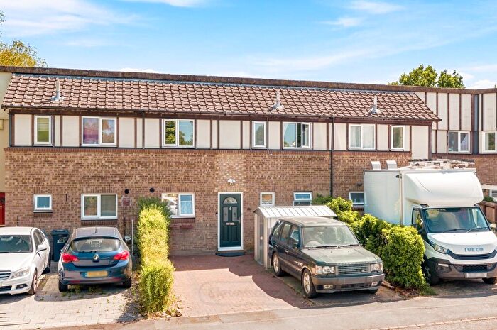 4 Bedroom Terraced House For Sale In Tranlands Brigg, Heelands, MK13