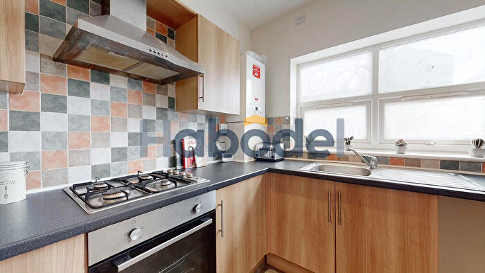 3 Bedroom Flat To Rent In Vine Street, West Park, South Shields, NE33