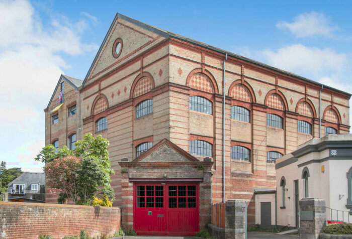 2 Bedroom Apartment To Rent In The Pantechnicon, Westbourne, BH4