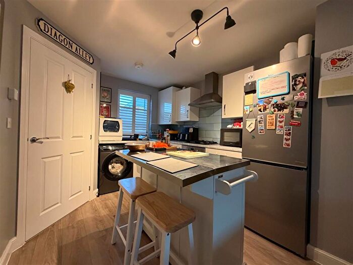 2 Bedroom Property To Rent In Horton Drive, Upper Lighthorne, Leamington Spa, CV33