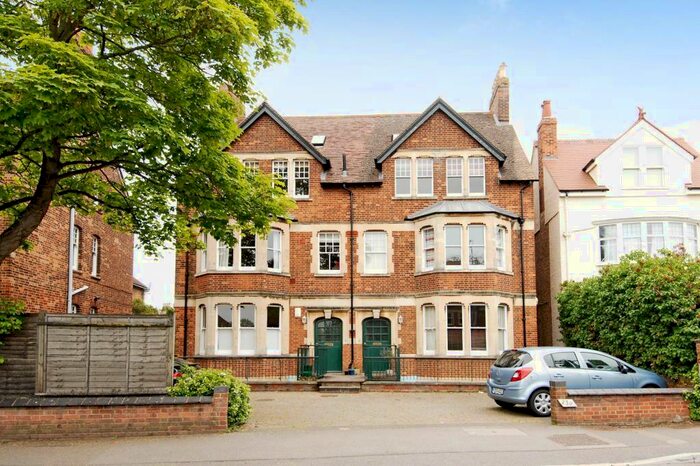 2 Bedroom Apartment To Rent In Summertown, Oxford, OX2