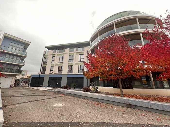 3 Bedroom Apartment To Rent In Martingale Way, BS20