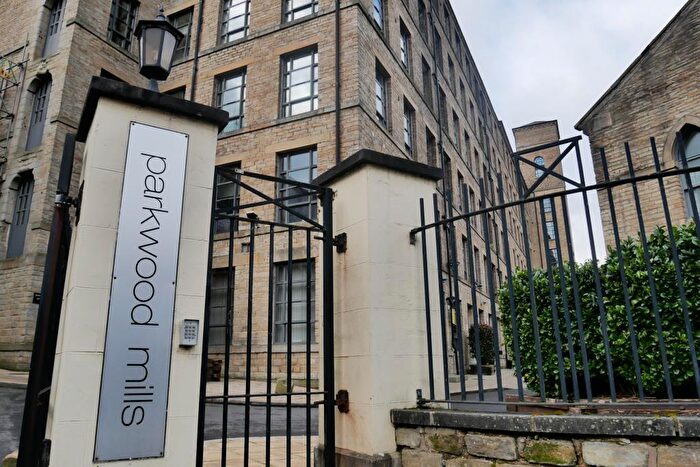 1 Bedroom Apartment To Rent In Quarry Bank Mill, Stoney Lane, Longwood, Huddersfield, West Yorkshire, HD3