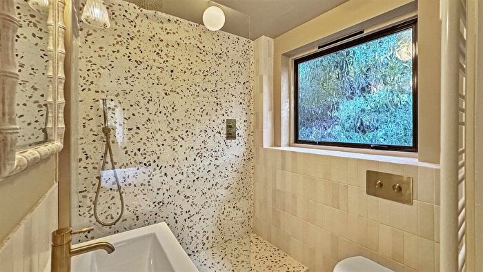 2 Bedroom Apartment To Rent In Belle Vue Road, Lower Parkstone, BH14