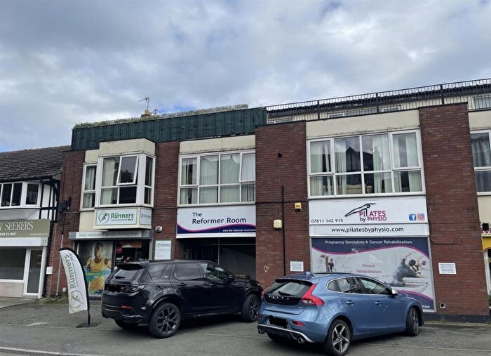 2 Bedroom Apartment For Sale In Pensby Road, Heswall, Wirral, Merseyside, CH60