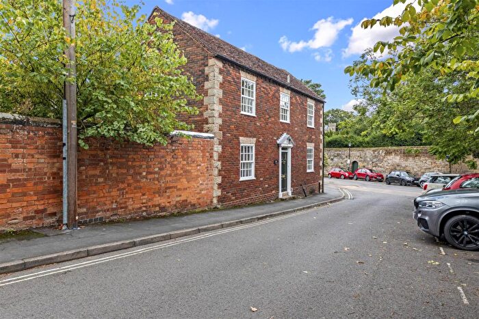 4 Bedroom House For Sale In Back Lane, Central Warwick, CV34