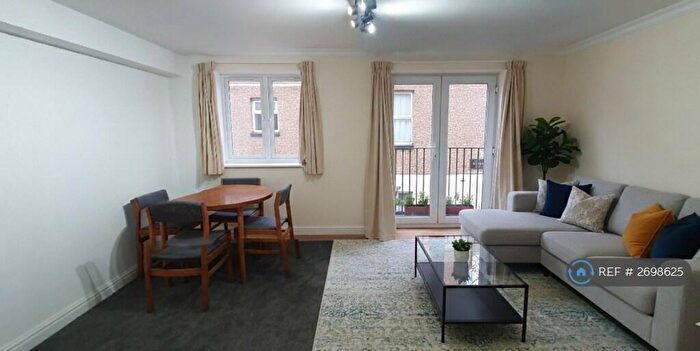 3 Bedroom Maisonette To Rent In Whitehall Apartments, Portsmouth, PO2