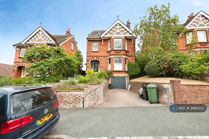 5 Bedroom Detached House To Rent In Deerings Road, Reigate, RH2
