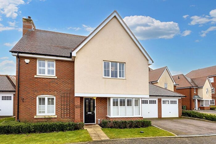 4 Bedroom Detached House For Sale In Wren Drive, Finberry, TN25