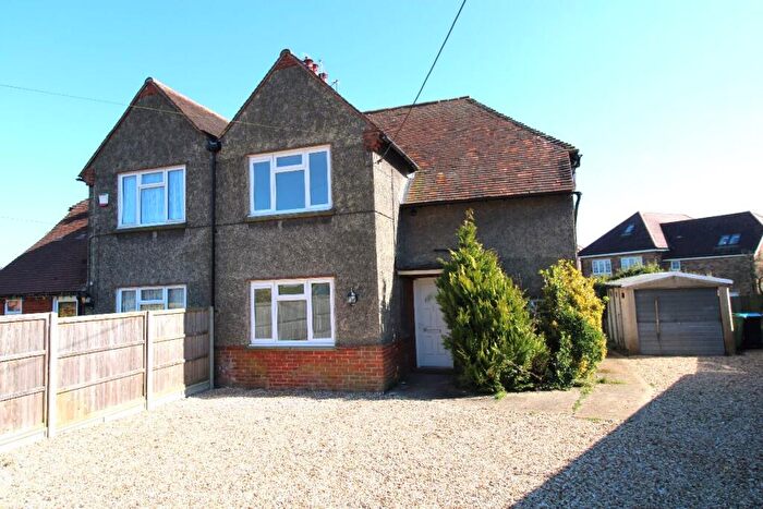 3 Bedroom Semi-Detached House For Sale In Moores Hill, Olney, MK46