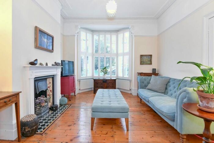 4 Bedroom Terraced House To Rent In Weston Park, London, N8