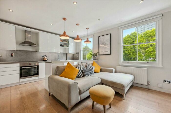 1 Bedroom Flat To Rent In Hornsey Road, Islington, N7