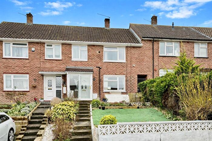 3 Bedroom Property For Sale In Redford Crescent, Dundry, Bristol, BS13