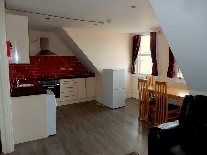 1 Bedroom Flat To Rent In North End, Croydon, CR0