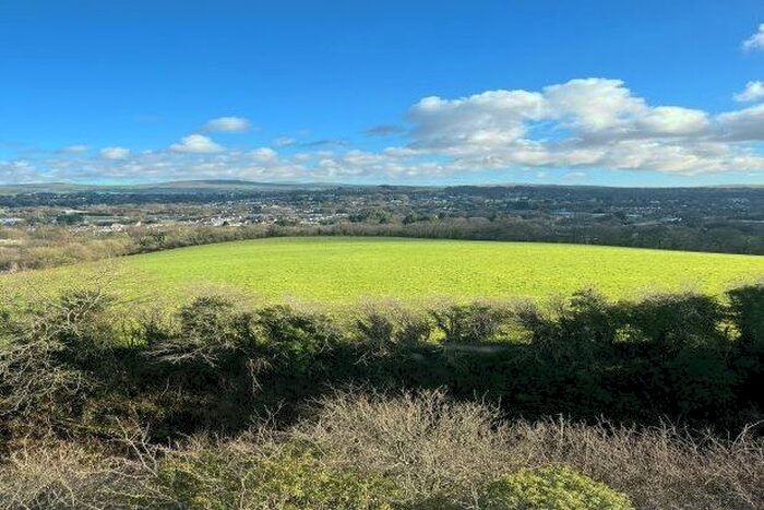 2 Bedroom Flat To Rent In Vixen Tor Road, Tavistock, PL19