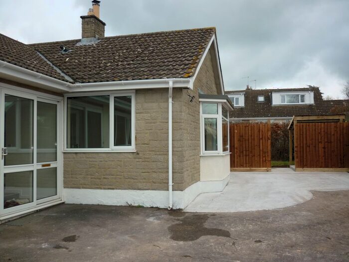 3 Bedroom Semi-Detached Bungalow To Rent In Martin Street, Glastonbury, BA6