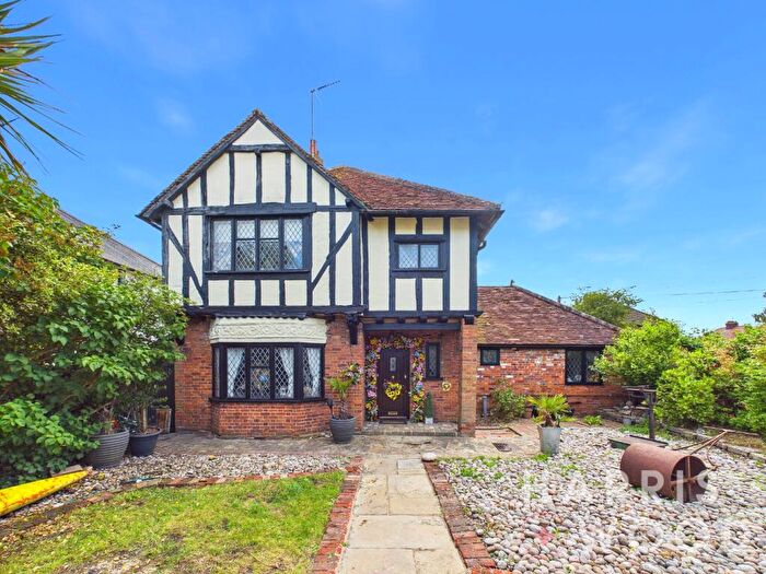 4 Bedroom Detached House For Sale In St. Andrews Avenue, Colchester, Essex, CO4