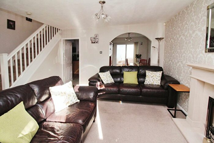 4 Bedroom Detached House For Sale In Maypool Drive, Stockport, Greater Manchester, SK5